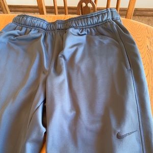 Men’s Nike Therma-Fit Pants Large